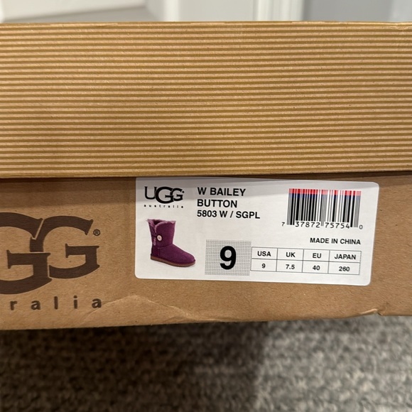 Purple Uggs - Bailey Button - Picture 4 of 4